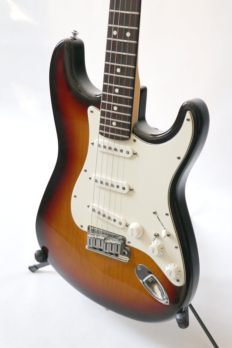 Fender Stratocaster American Standard 1988 – The Guitar Colonel