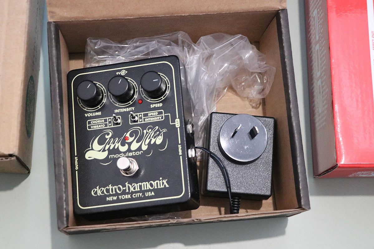 Electro Harmonix Good Vibes Analogue Modulator Pedal – The Guitar