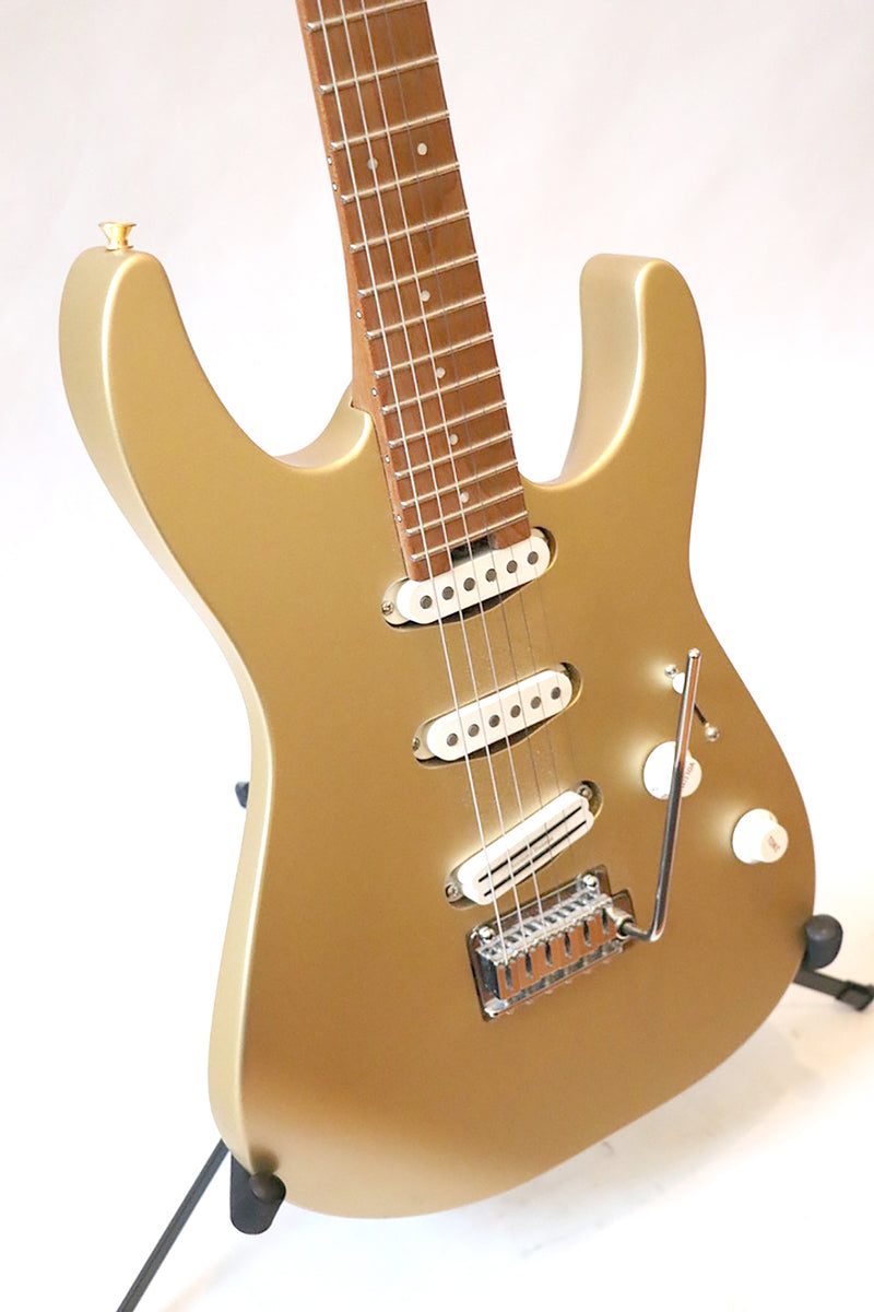 charvelgold_02_1200x1200.jpg?v