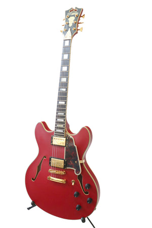 D'Angelico Deluxe DC Matte Cherry - year 2017 – The Guitar Colonel