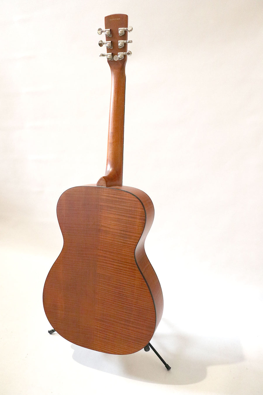 Dobro Hound Dog Deluxe Round Neck Resonator - year 2021