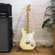 Load image into Gallery viewer, Fender Stratocaster - year 1975

