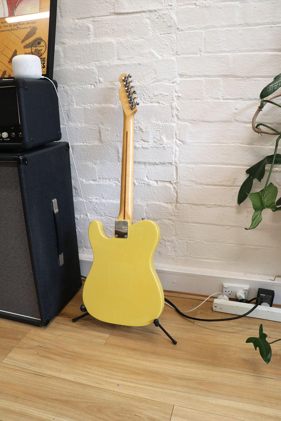 ギター Squier Telecaster STL-33 Fender Telecaster Squier STL-33 Silver Series – The Guitar Colonel