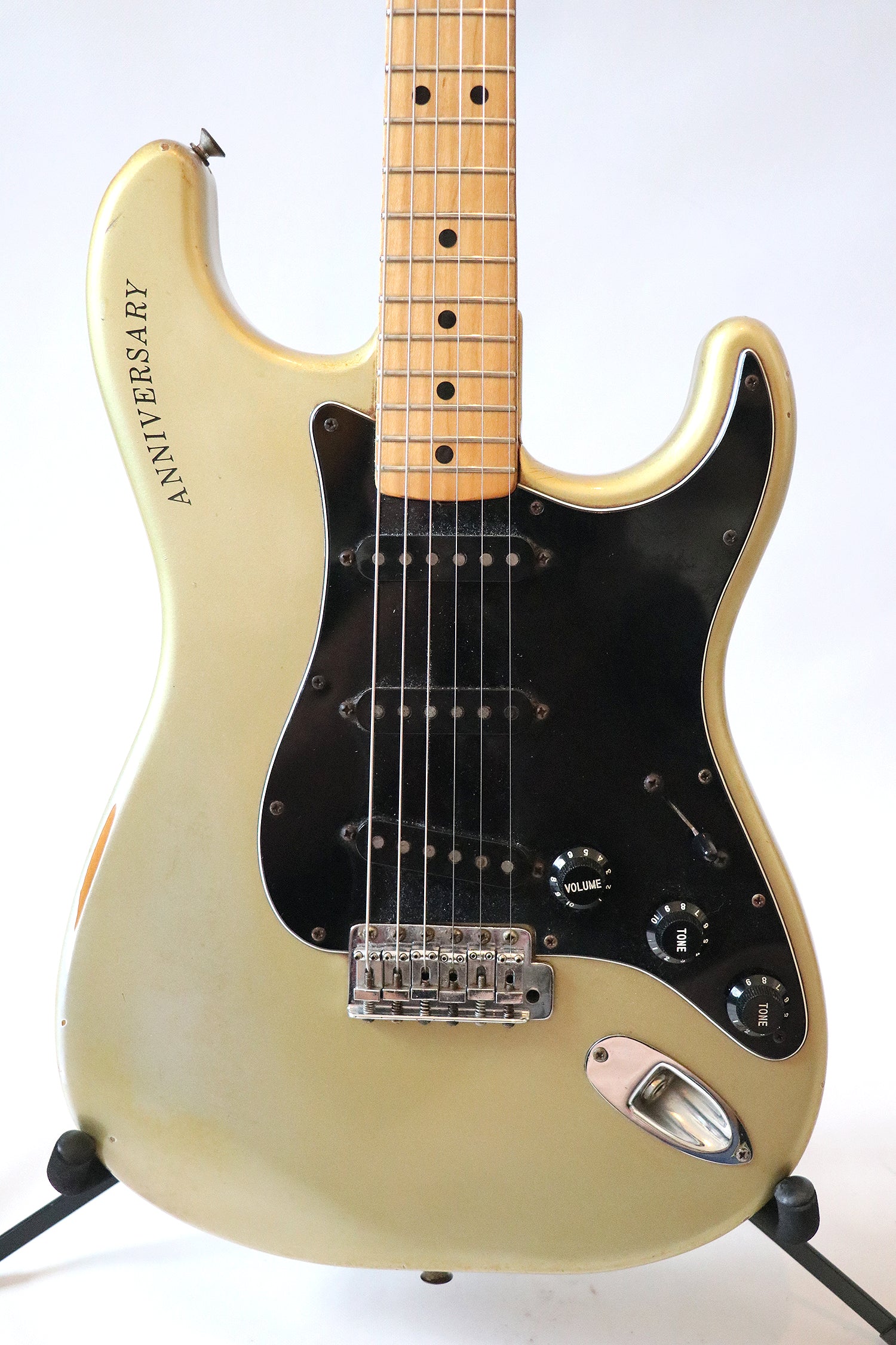 Vintage and Used Guitars. Fender and Gibson Specialists