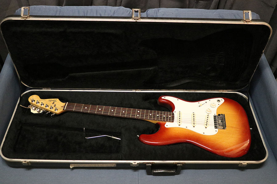 Fender Standard Stratocaster USA made - year 1983