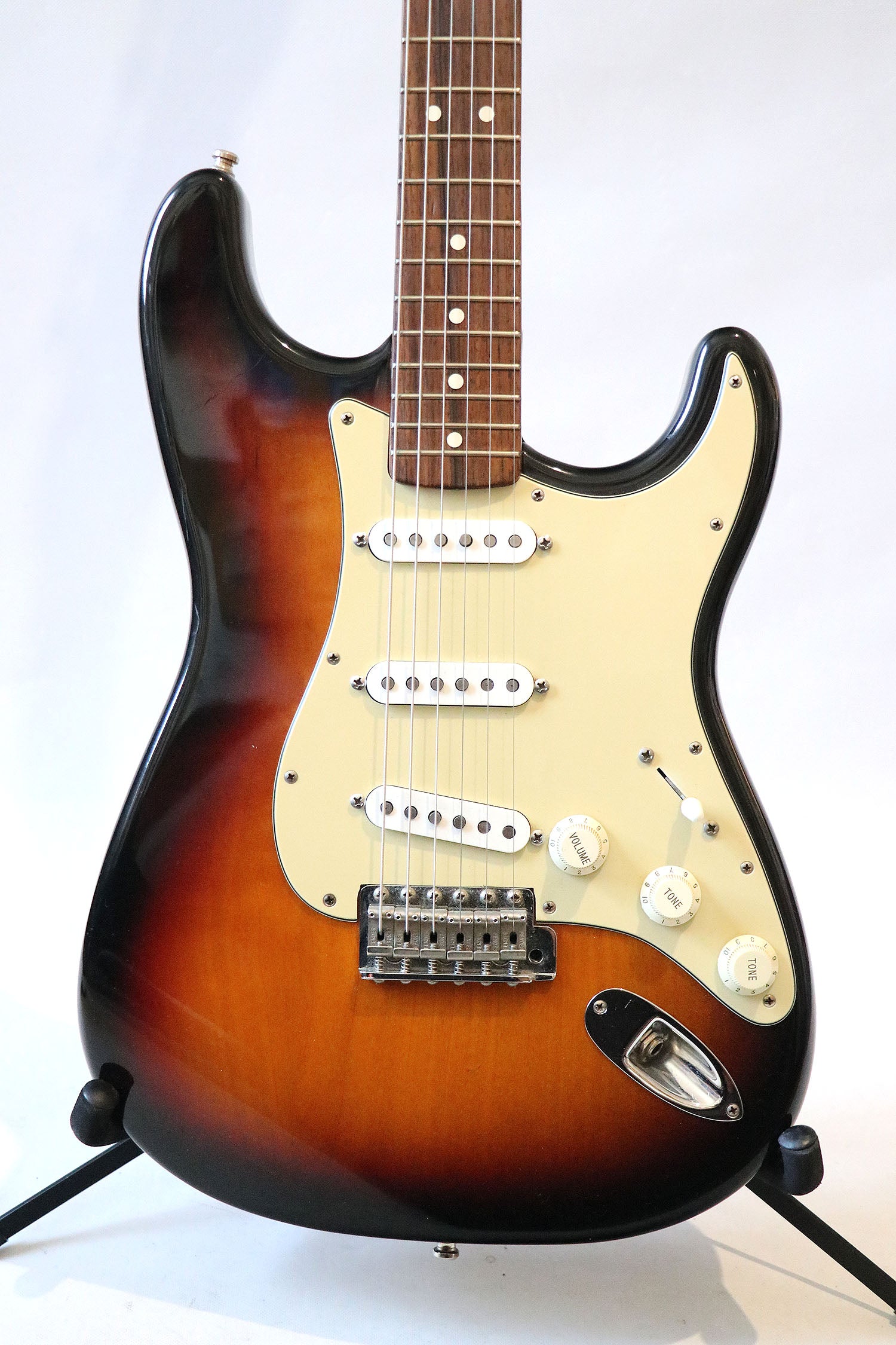 ギター Fender American Vintage 62 Stratocaster Fender American Vintage '62 Stratocaster - 3-Color Sunburst