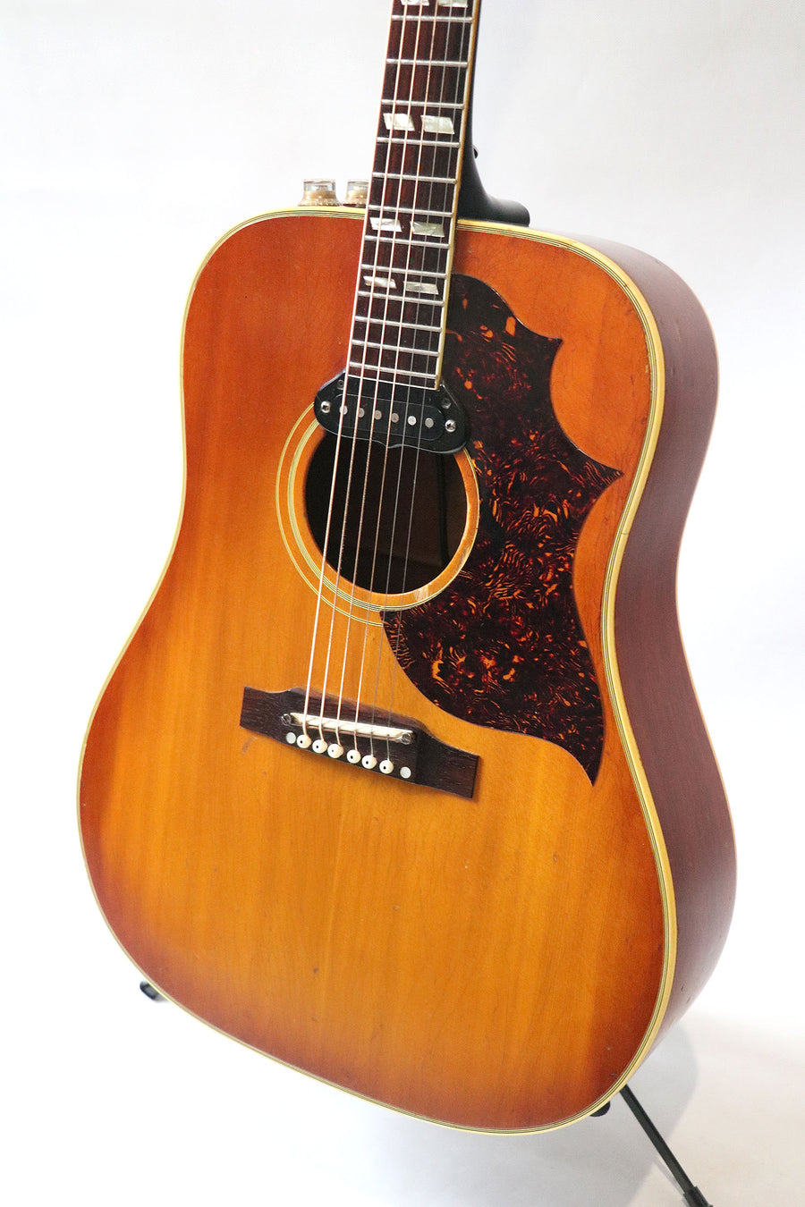 Gibson SJN / Country Western Acoustic/Electric - year 1969