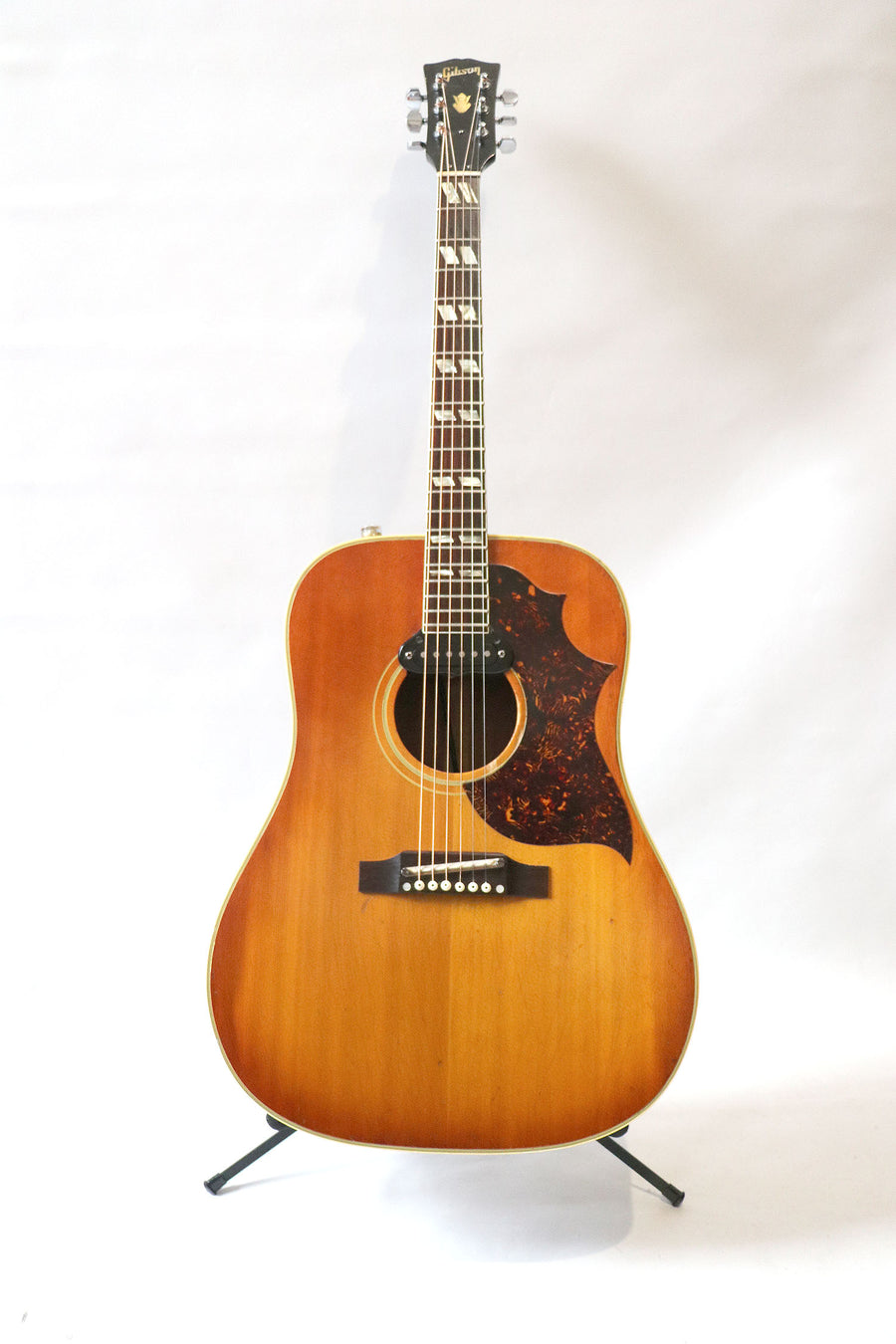Gibson SJN / Country Western Acoustic/Electric - year 1969