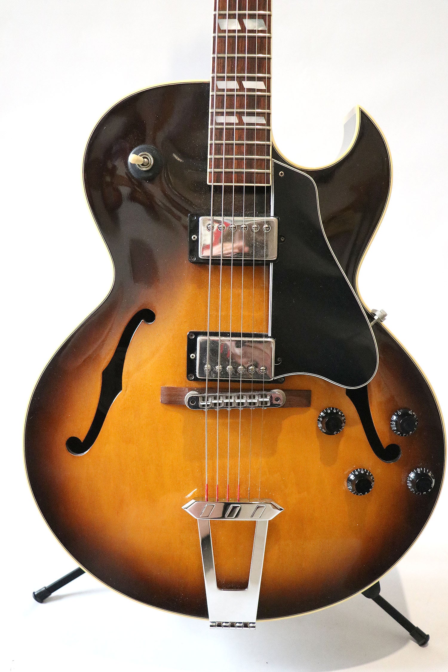 Gibson ES-175 Sunburst 1988 – The Guitar Colonel