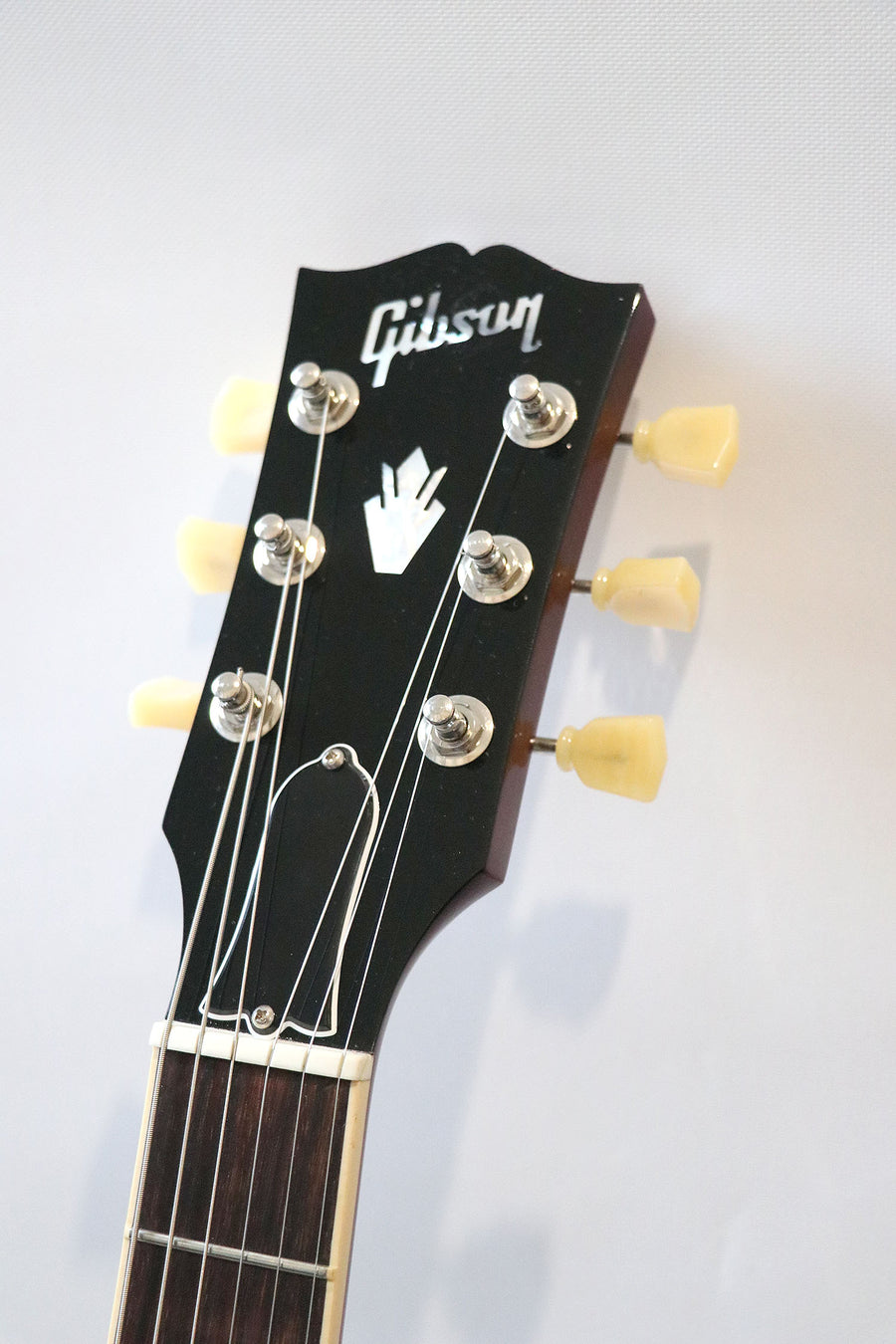 Gibson ES-335 Sixties Cherry - year 2023