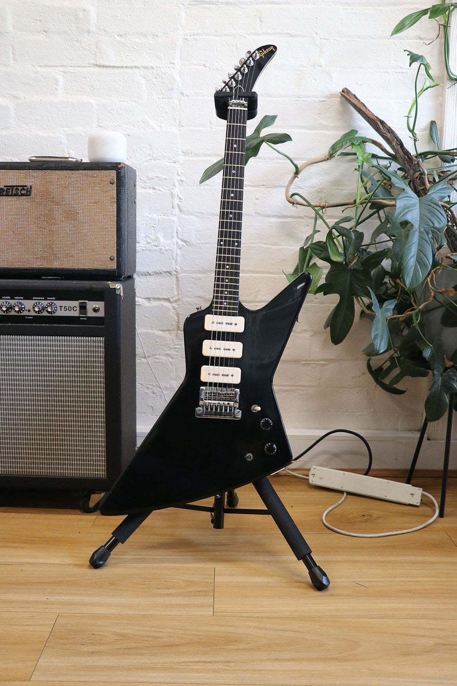 Gibson Explorer III - year 1984 – The Guitar Colonel