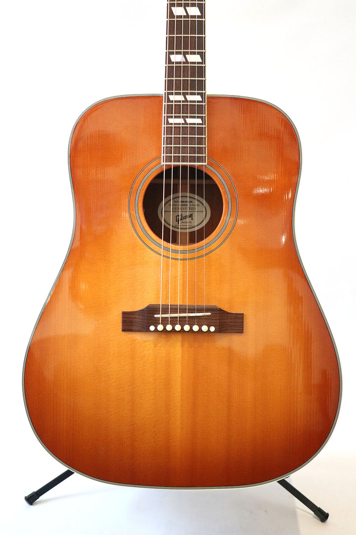 Gibson Hummingbird Acoustic with pickup year 2007