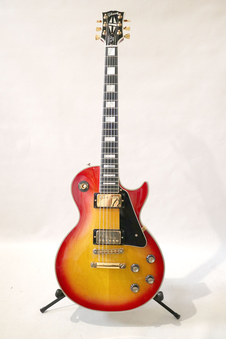 Gibson Les Paul Custom in Heritage Cherry Sunburst - year 2007