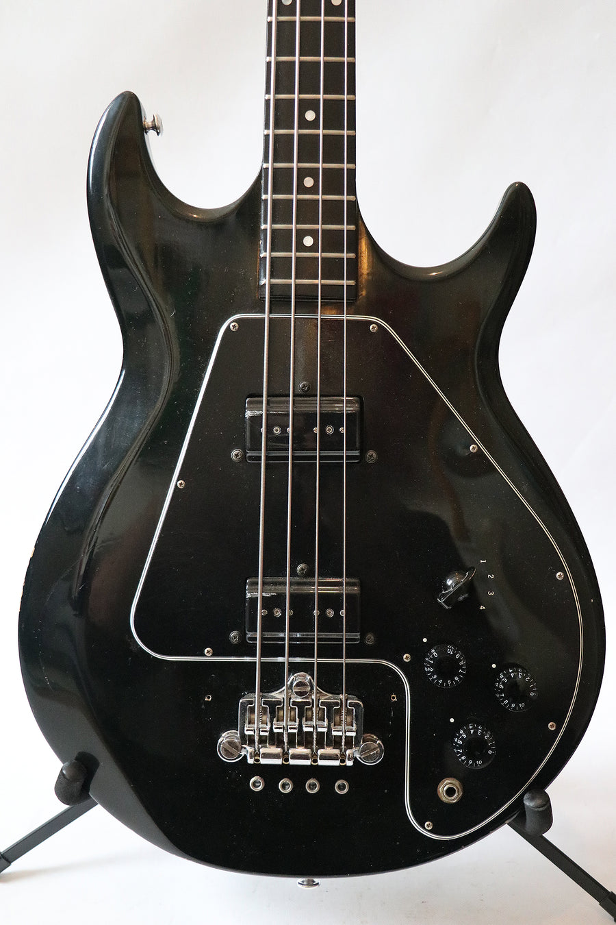 Red Gibson Ripper Gibson Ripper Bass 1980 – The Guitar Colonel