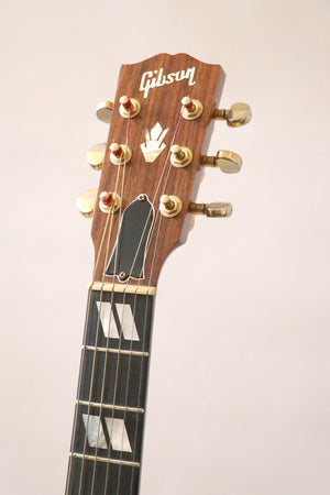 Gibson Songwriter Deluxe - year 2004