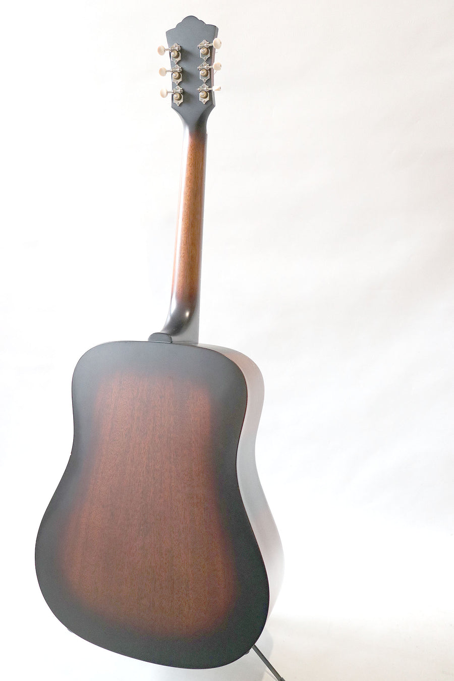 Guild D-20 Mahogany - year 2016