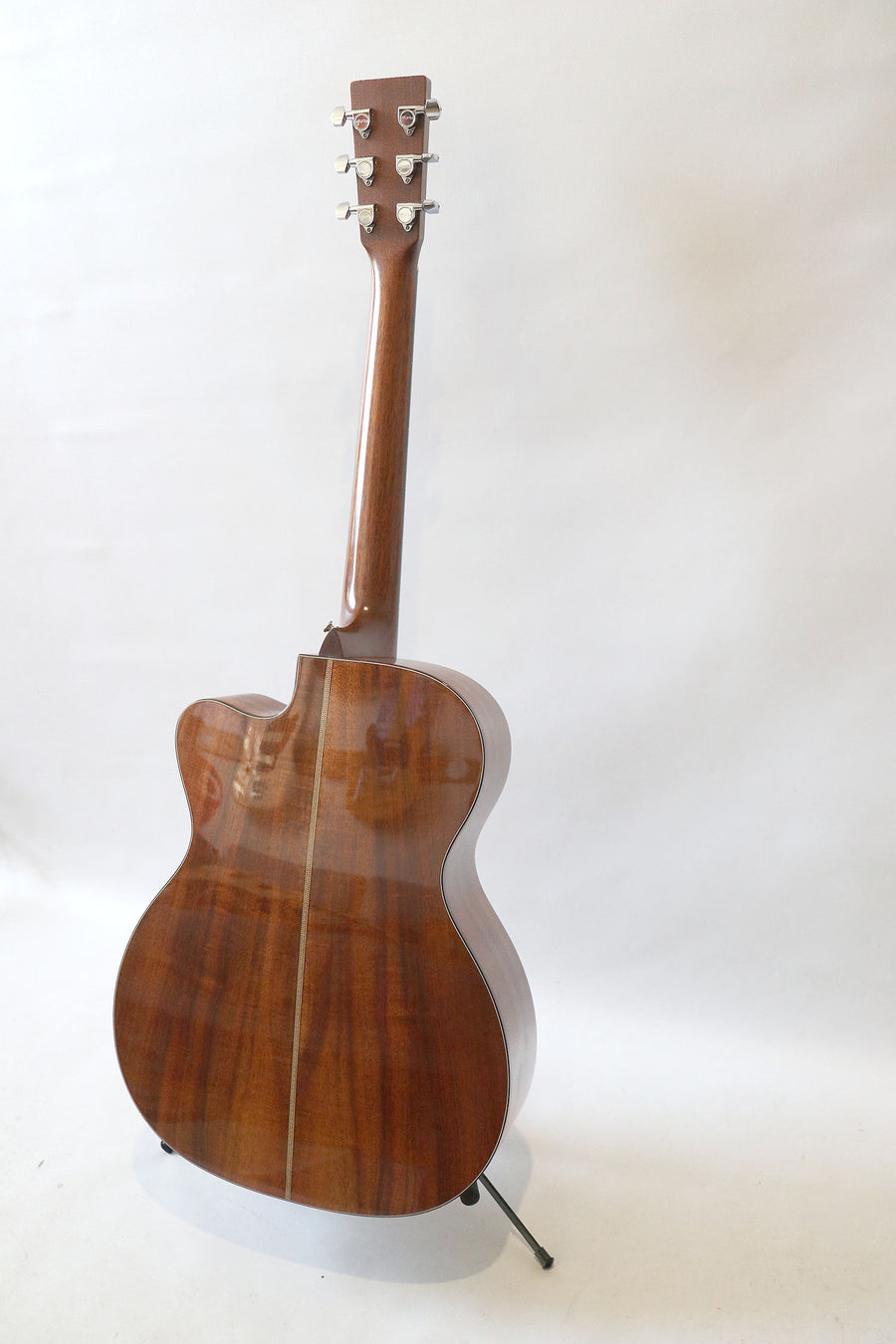 Martin OMC-16E koa 2006