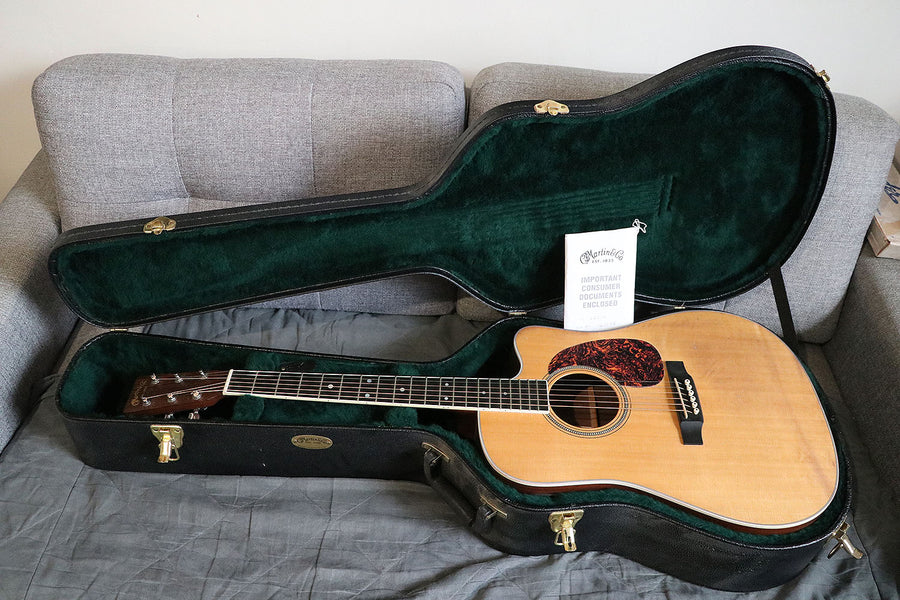 Martin DC-16RGTE Aura Acoustic Electric