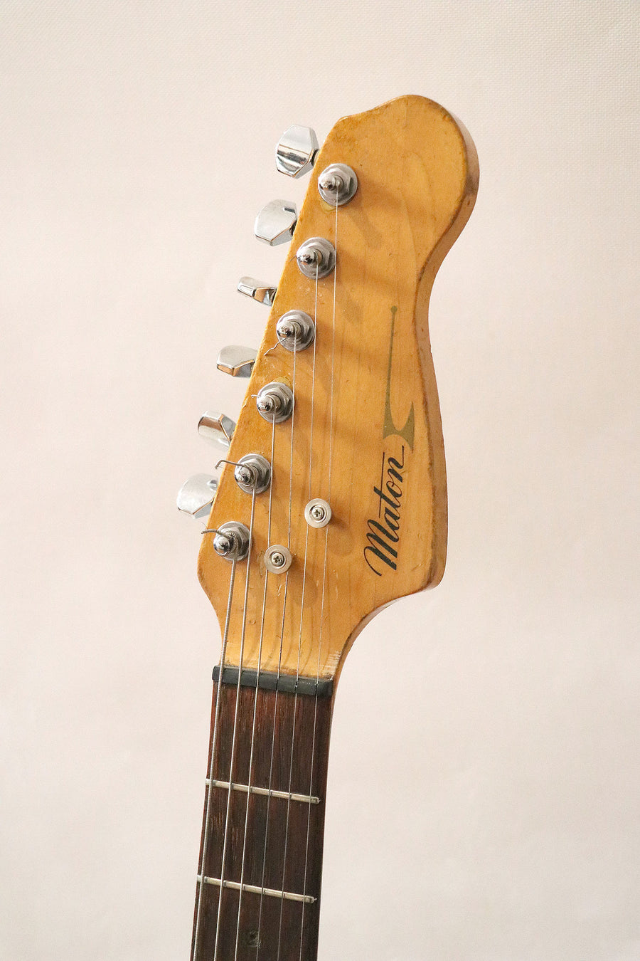Maton G250 - years 1971-1973