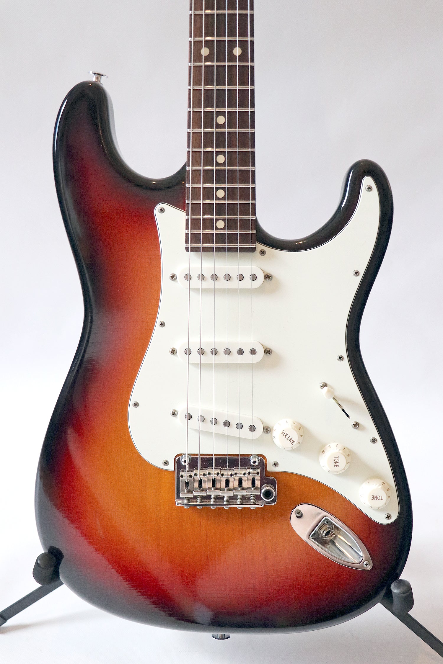 Suhr 2019 Classic Antique　1/19までで取りやめます Suhr 2019 Classic Antique 1/19までで取りやめます - メルカリ