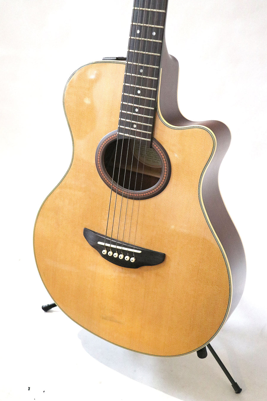 Yamaha APX-4a Electric Acoustic guitar