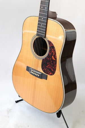 Martin HD28 2011