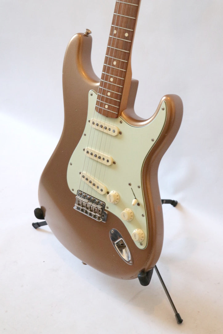 Fender Vintera Road Worn 60s Stratocaster - Firemist Gold