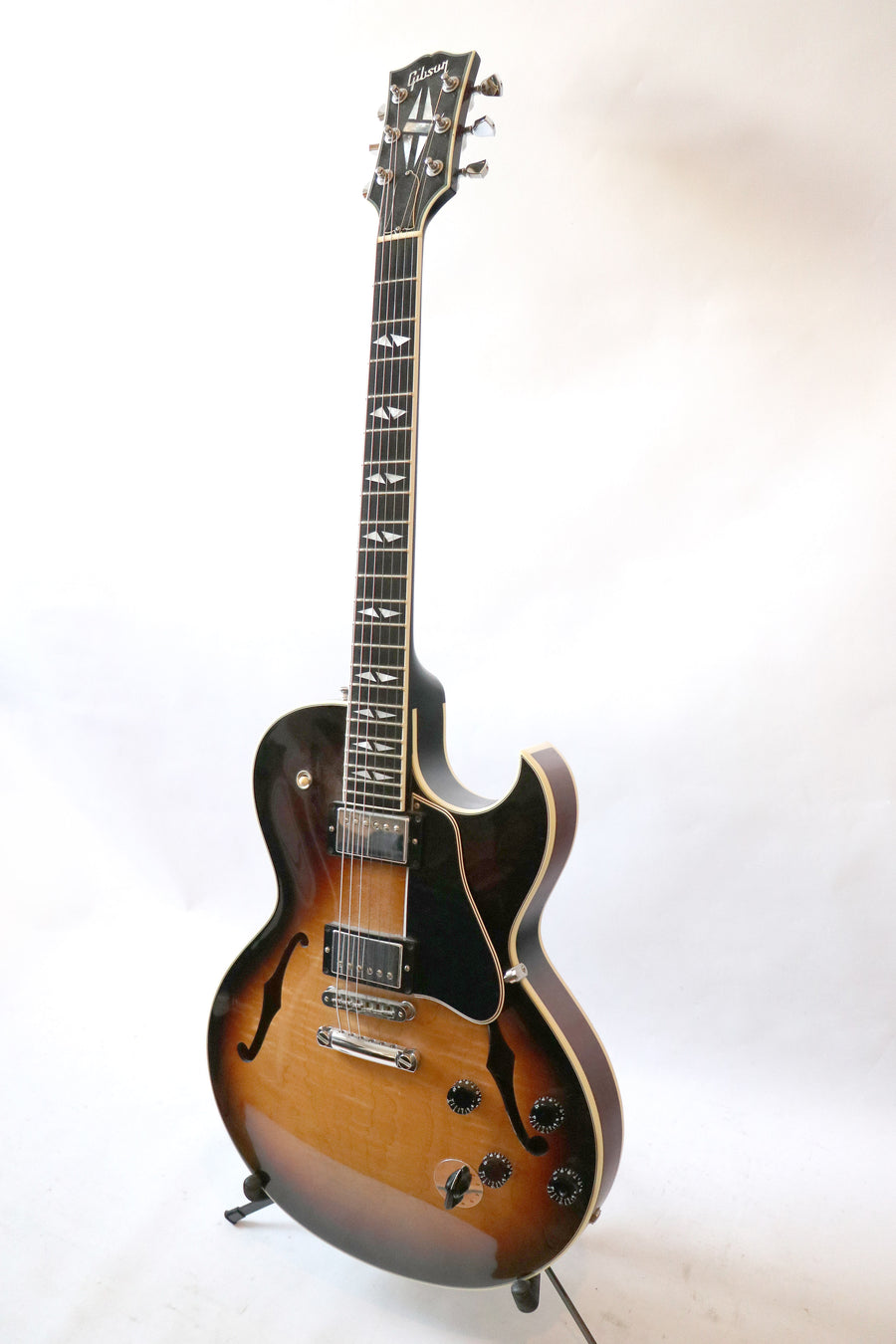 Gibson ES-137 2008