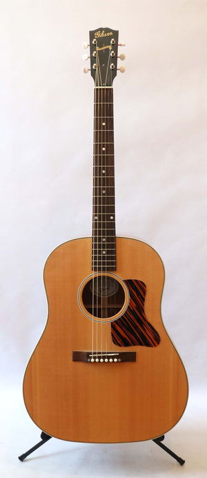 Gibson J35