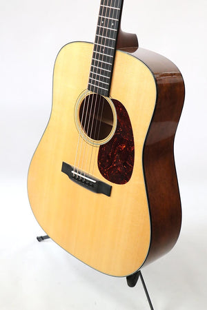 Martin D18