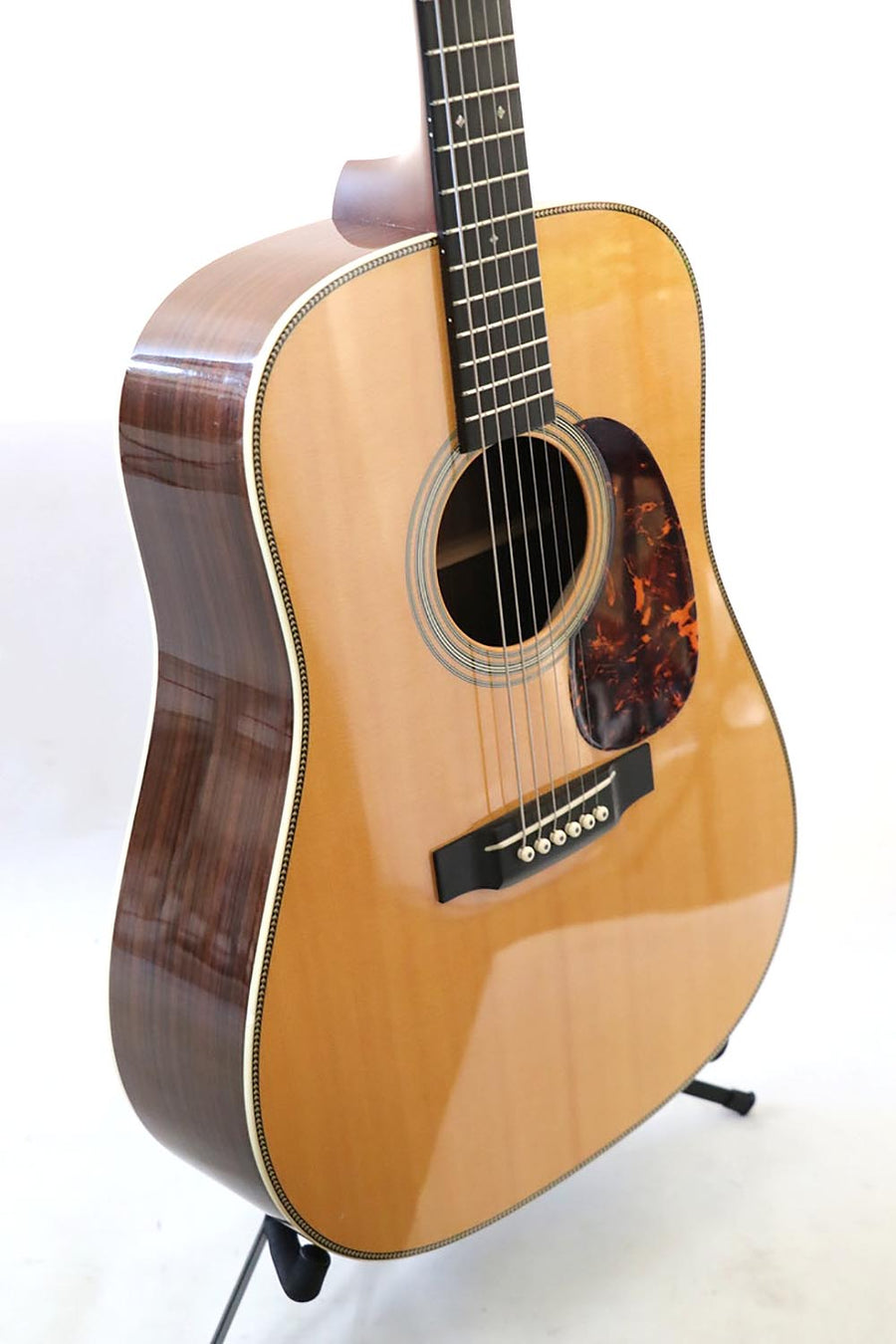 Martin HD28V The Guitar Colonel